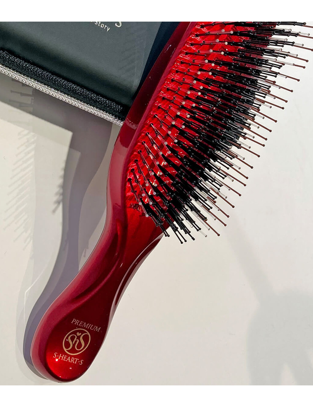 Massage brush in gift packaging S-HEART-S Sculp Brush Premium Long Red (Gift Box)