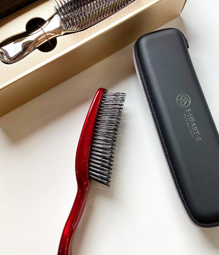 Масажна щітка в подарунковій упаковці S-HEART-S Sculp Brush Premium Long Red (Gift Box)