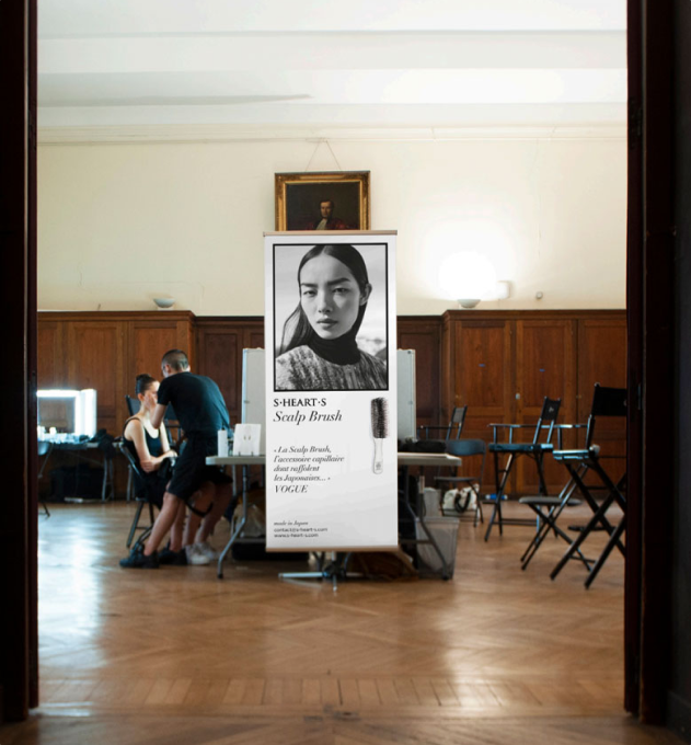 Як уникнути пошкодження волосся під час розчісування з гребінцем S-HEART-S? Як уникнути пошкодження волосся під час розчісування з гребінцем S-HEART-S?